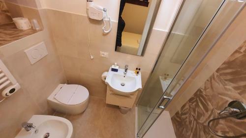 Hostal Relais Pacinotti Rooms