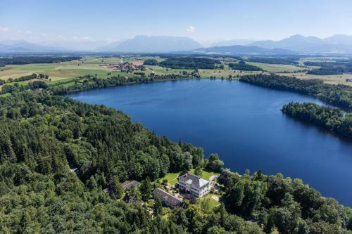 Hostal G�stehaus Schloss Abtsee