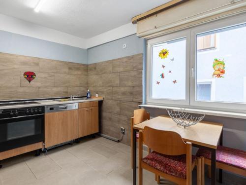 Authentic Apartment In Lehrberg Near Lehrberger Kappl