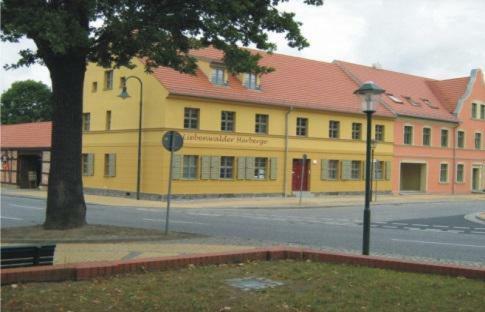 Hostal Liebenwalder Herberge, Touristinformation Und Hofcaf�
