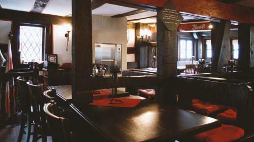 Apartamento Gasthaus Burgkeller