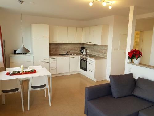 Hostal Sch�nblick Hotel Garni Ferienwohnungen