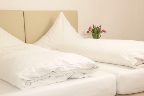 Hostal Sch�nblick Hotel Garni Ferienwohnungen