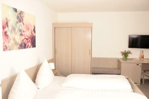 Hostal Sch�nblick Hotel Garni Ferienwohnungen