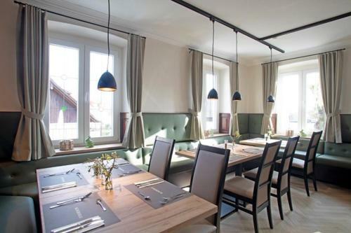 Hotel & Gutsgasthaus K�berle