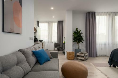 Apartamento Bright: Stylish & Central - Kitchen - Netflix