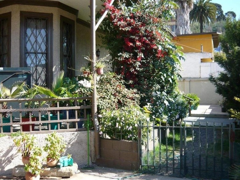Posada Hostal Residencia Blest Gana