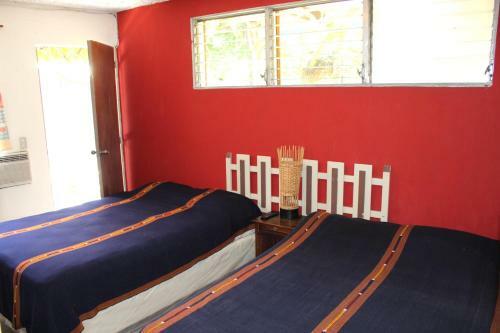 Hotel Ximenas Guest House