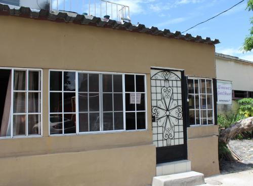 Hotel Ximenas Guest House