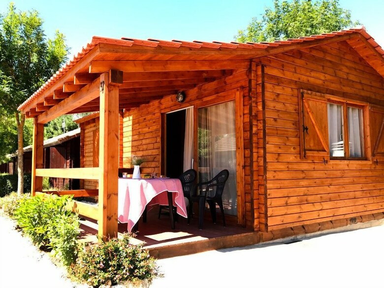 Prades Park Camping & Bungalow