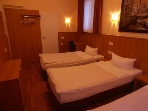 Altan Hotel