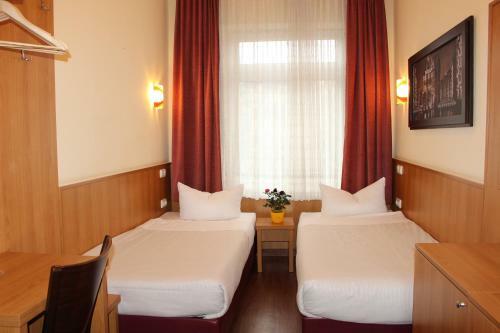Altan Hotel