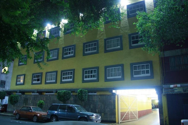 Hotel Mina