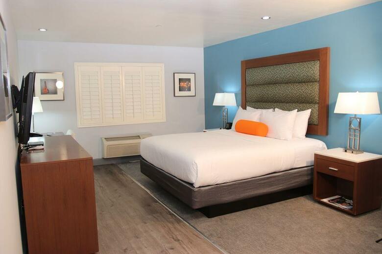 The Blvd Hotel & Spa