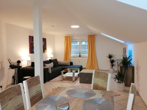 Apartamento Belle Etage Ger�umige Ferienwohnung Mit Pool Und Sauna