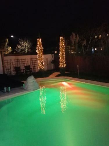 Apartamento Belle Etage Ger�umige Ferienwohnung Mit Pool Und Sauna