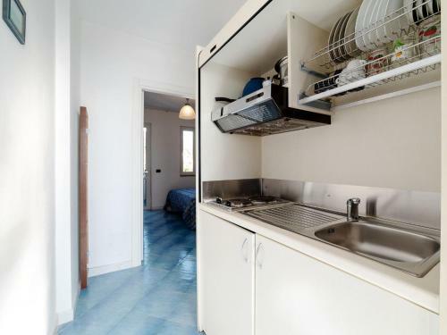 Comfy Apartment In Policastro Bussentino With Swimming Pool