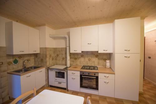 Apartamento Casa Per Vacanze Letizia