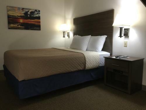 Hotel Lakes Area Inn