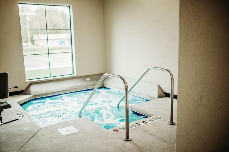 Cobblestone Hotel & Suites International Falls