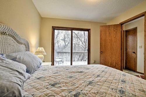 Lake-view Kimball Cabin With 10 Acres And Private Beach