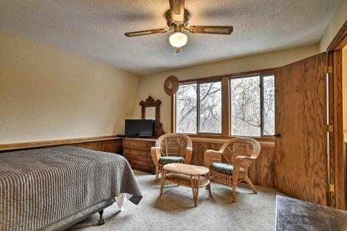 Lake-view Kimball Cabin With 10 Acres And Private Beach