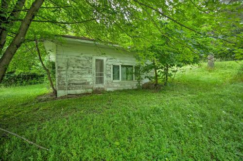 Lake-view Kimball Cabin With 10 Acres And Private Beach