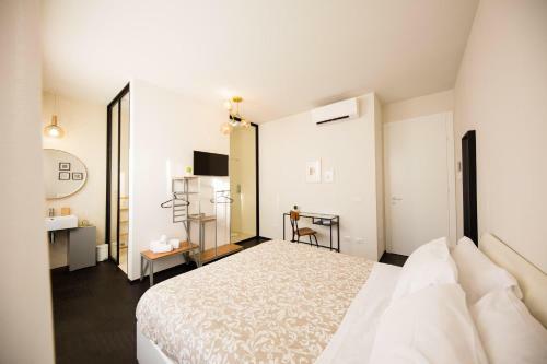 Hostal Loraia Design Rooms