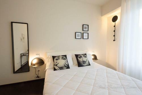 Hostal Loraia Design Rooms
