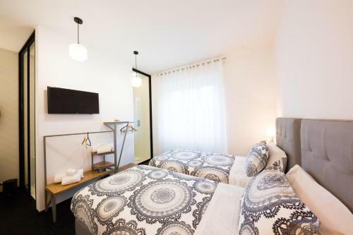 Hostal Loraia Design Rooms