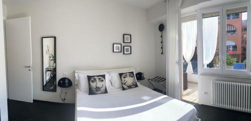 Hostal Loraia Design Rooms