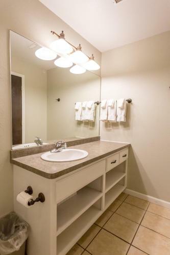 Apartamento Bay Colony- Unit 764 - Lower