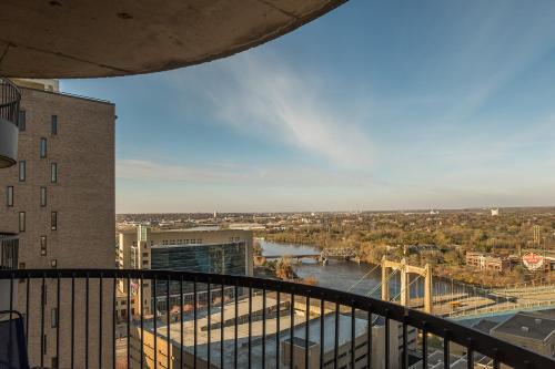 Apartamento Frontdesk The Churchill Apts Downtown Minneapolis