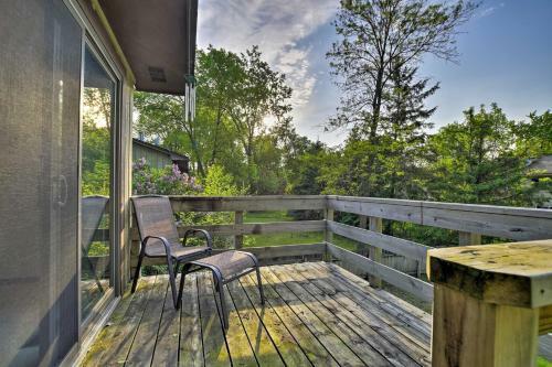Minneapolis Home W/ Deck - 11 Mi. To Downtown