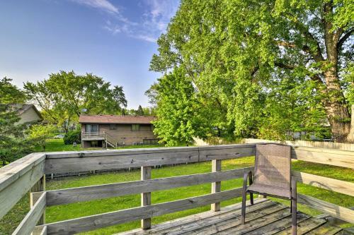 Minneapolis Home W/ Deck - 11 Mi. To Downtown