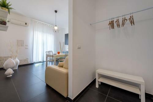 Hostal Your House