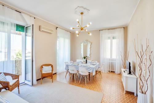 Rosamare Elegant Apartment