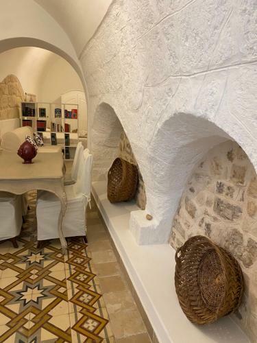 Itaca Home To Explorers Piazza Dell'orologio