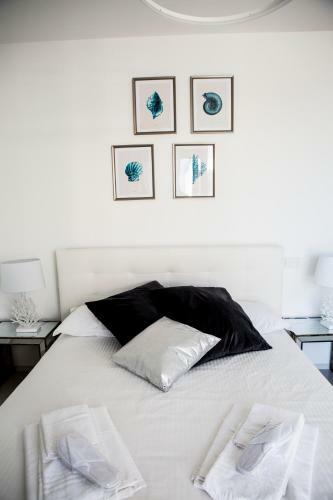 Hostal Home Alba Guest House