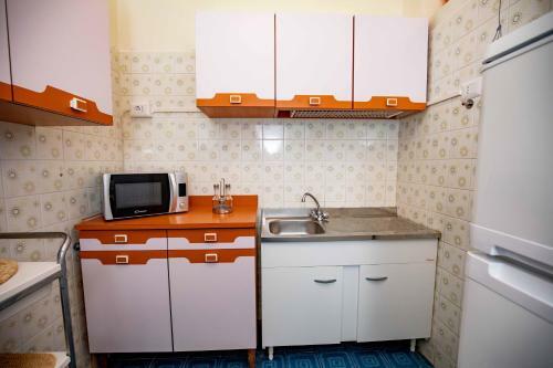 Costa Degli Ulivi Seafront Apartment