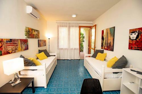 Costa Degli Ulivi Seafront Apartment