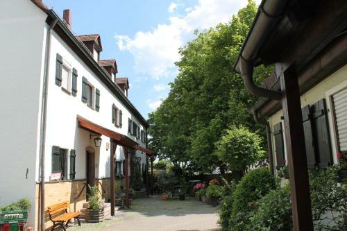 Hostal Hotel H�fler