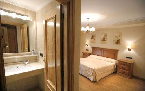 Hostal Puerta Del Sol