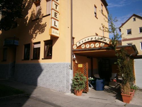 M-hotel