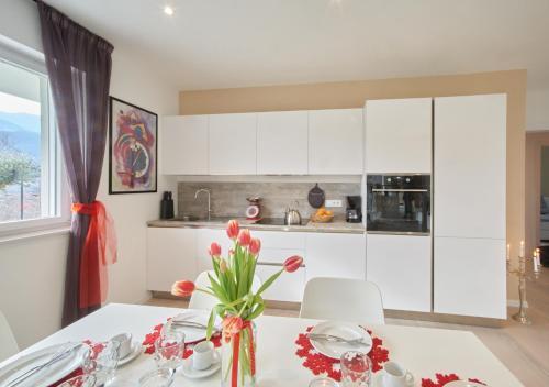 Penthouse & Garden - Luxury Apartment