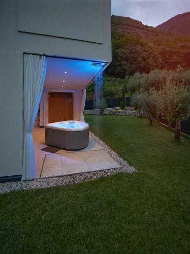 Penthouse & Garden - Luxury Apartment