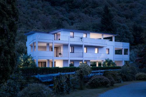 Penthouse & Garden - Luxury Apartment