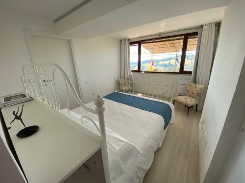 Hostal Red House Accomodation Potenza Picena