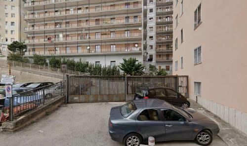 Hostal Essential House In Centro Citt� Con Parcheggio Privato E Wifi