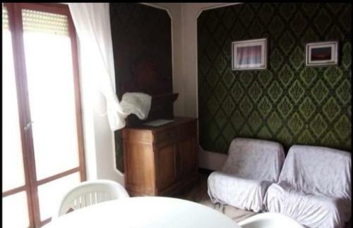 Apartamento Stanza Singola In Marmo Vista Mare